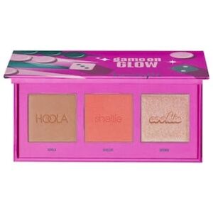 Benefit Cosmetics game on glow palette